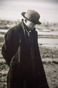 fotografía del escritor japonés Miyazawa Kenji